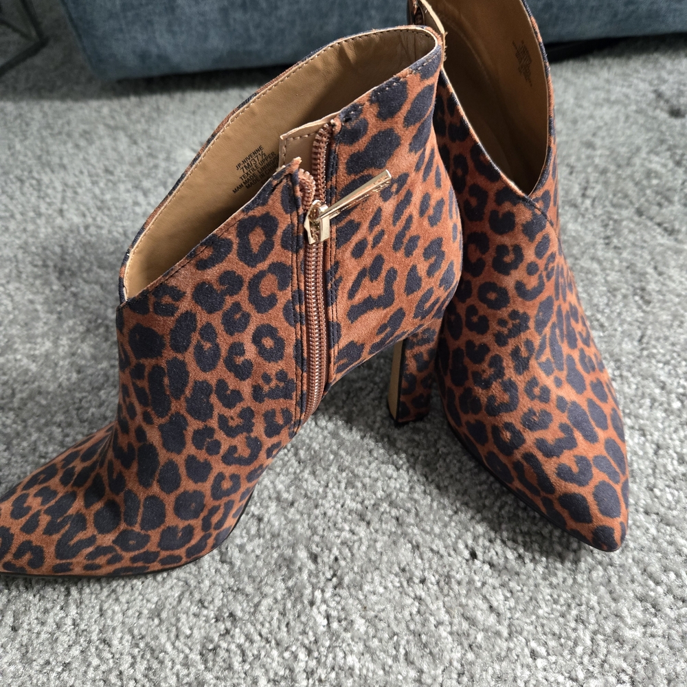 Jessica Simpson Brown Leopard Ankle Booties - Picture 5 of 7